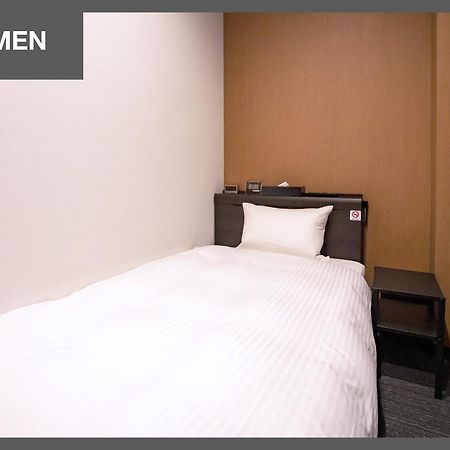 R9 Hostel Tochigi Ekimae - Male Only Екстер'єр фото