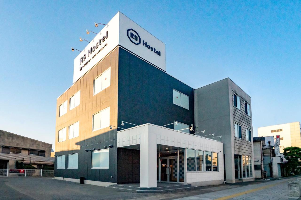R9 Hostel Tochigi Ekimae - Male Only Екстер'єр фото