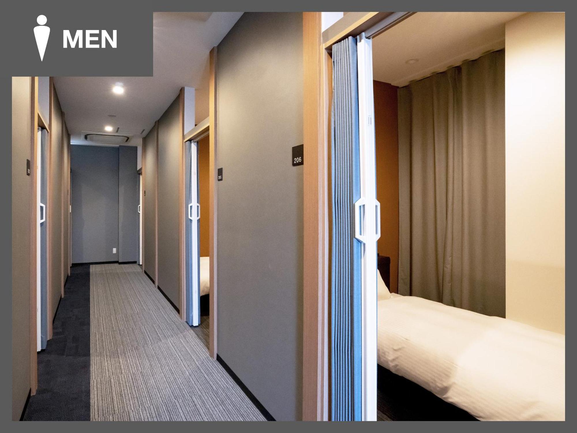 R9 Hostel Tochigi Ekimae - Male Only Екстер'єр фото